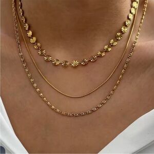 Soleil Medallion Layered Necklace Set – Gold Radiance Trio